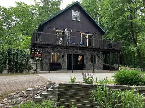 4080 Jay Woods, Harrison, MI 48625 photo 2