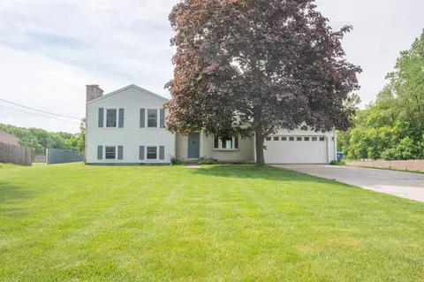 2293 W Midland, Auburn, MI 48611