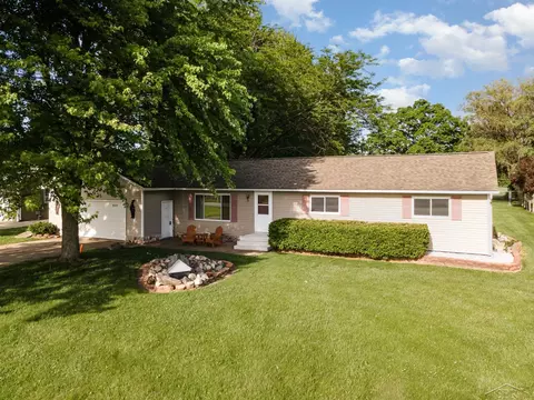 8514 Hospital, Bay City, MI 48623