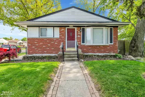 21636 Martin, Saint Clair Shores, MI 48081