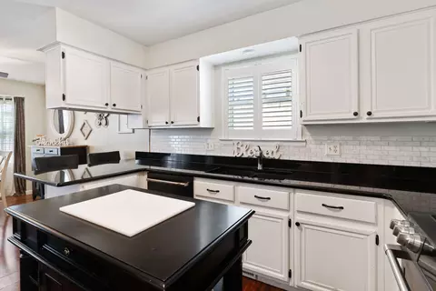 45783 Georgetown, Macomb, MI 48044 photo 11