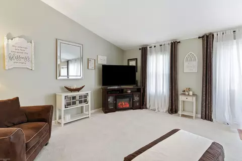 45783 Georgetown, Macomb, MI 48044 photo 13