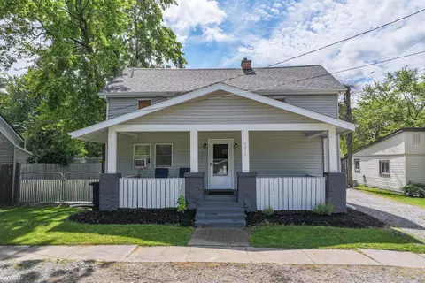 4819 Water, Columbiaville, MI 48421