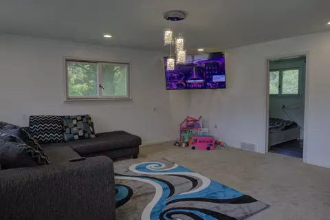 Living - 1238 N Dye, Flint, MI 48532 photo 4 of 4