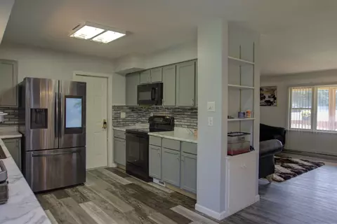 Kitchen - 1238 N Dye, Flint, MI 48532 photo 2 of 2