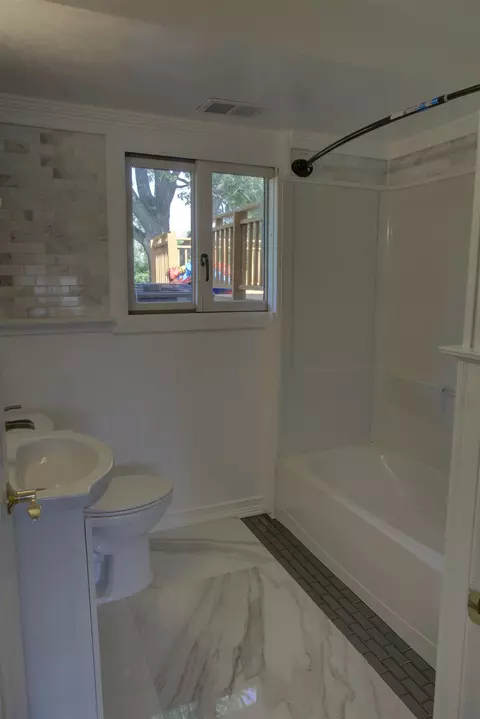 Bath - 1238 N Dye, Flint, MI 48532 photo 2 of 2