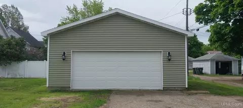702 S 12th, Escanaba, MI 49829 photo 32