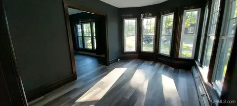 702 S 12th, Escanaba, MI 49829 photo 9