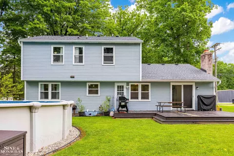 Exterior - 1915 Sinclair, Saint Clair, MI 48079 photo 7 of 8