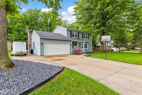 Exterior - 1915 Sinclair, Saint Clair, MI 48079 photo 3 of 8