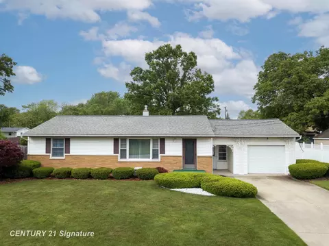 2933 Chrysler, Bay City, MI 48706