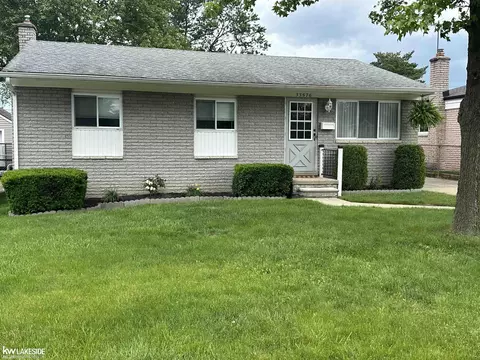 33576 Otto, Fraser, MI 48026