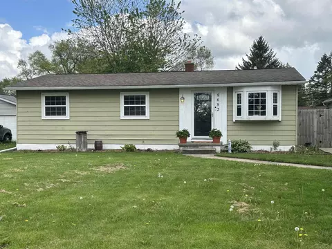 8682 Redwood, Monroe, MI 48162