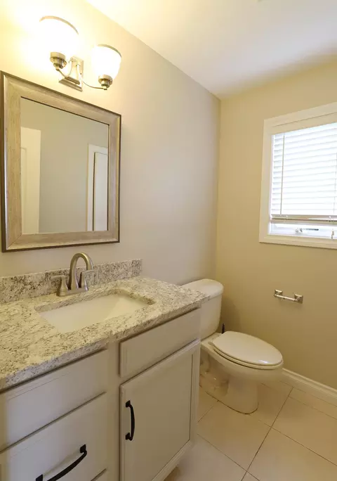 Bath - 6240 Boulder, Flushing, MI 48433 photo 1 of 3