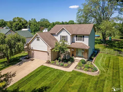 3600 Kelly, La Salle, MI 48145
