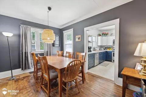 Dining - 215 Second, Davison, MI 48423 photo 1 of 1