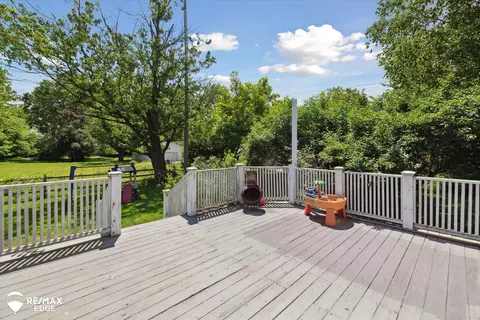 Exterior - 215 Second, Davison, MI 48423 photo 5 of 10