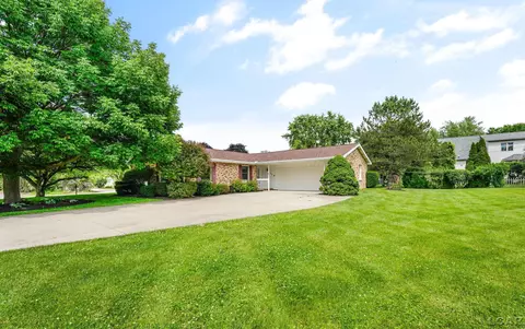 109 Sunset, Blissfield, MI 49228