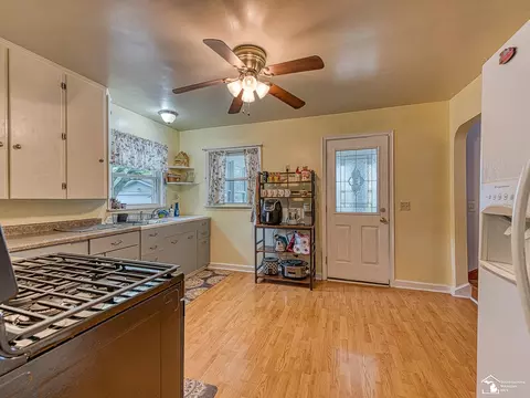 Kitchen - 726 E Front, Monroe, MI 48161 photo 2 of 3