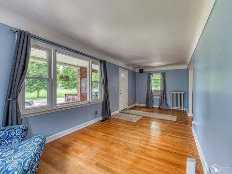 Living - 726 E Front, Monroe, MI 48161 photo 3 of 3