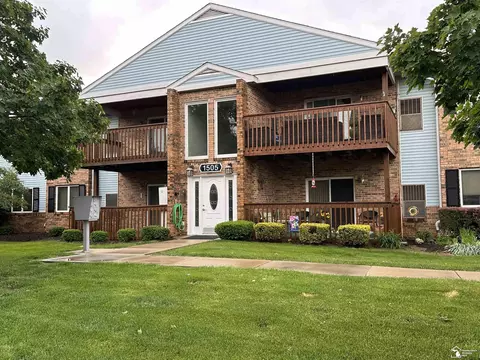 1505 Harbour #64, Trenton, MI 48183