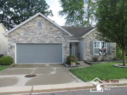 7022 Grey Ests, Lambertville, MI 48144