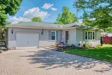 1119 George, Owosso, MI 48867