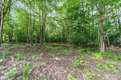 105 W W Riv, Kawkawlin, MI 48631