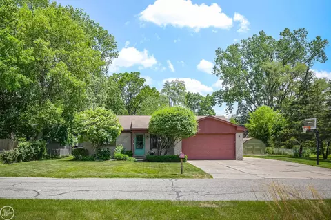 21744 Hancock, Farmington Hills, MI 48336