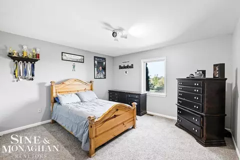 Bedroom - 599 E Burns Line Rd, Melvin, MI 48454 photo 3 of 4