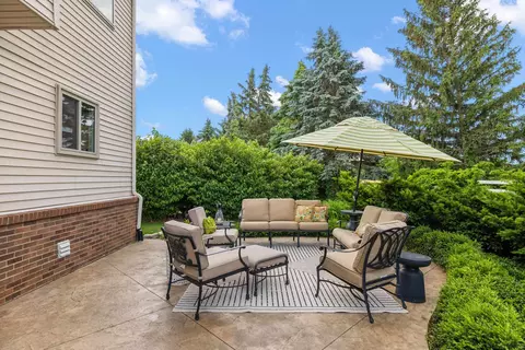 Exterior - 750 Devon, Commerce Twp, MI 48382 photo 10 of 10