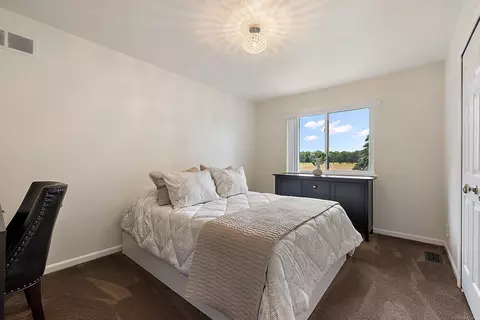 Bedroom - 750 Devon, Commerce Twp, MI 48382 photo 4 of 7