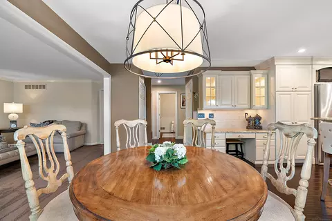 Dining - 750 Devon, Commerce Twp, MI 48382 photo 2 of 4