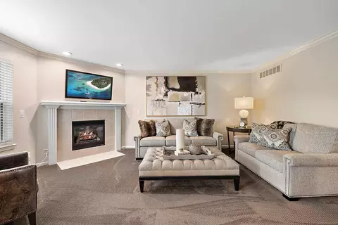 Living - 750 Devon, Commerce Twp, MI 48382 photo 3 of 7