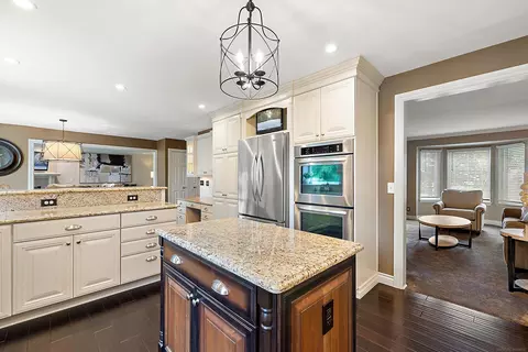 Kitchen - 750 Devon, Commerce Twp, MI 48382 photo 6 of 9