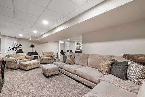 Living - 750 Devon, Commerce Twp, MI 48382 photo 7 of 7