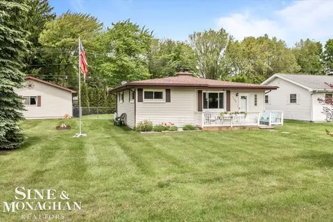 7405 Birch Tree Rd, Lexington, MI 48450