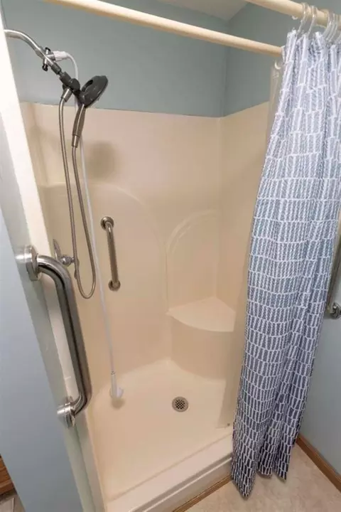Bath - 10467 Maple, Birch Run, MI 48415 photo 2 of 2