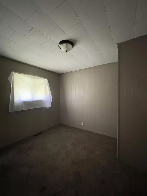 Bedroom - 726 Neubert, Flint, MI 48507 photo 3 of 3