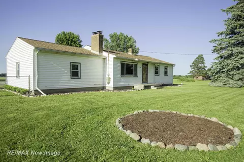 10005 Lennon, Lennon, MI 48449