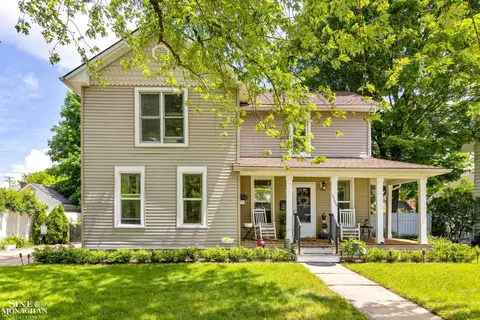 45444 Cass Ave, Utica, MI 48317
