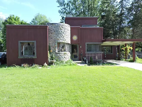 326 E Orch, Standish, MI 48658