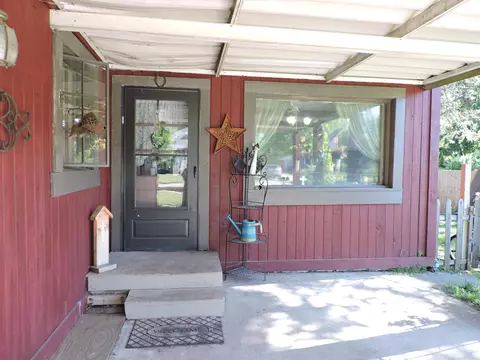 326 E Orch, Standish, MI 48658 photo 6