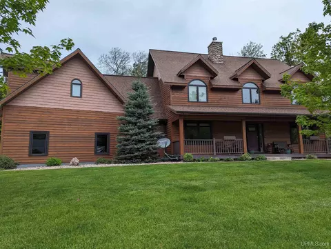 104 Pineview, Marquette, MI 49855