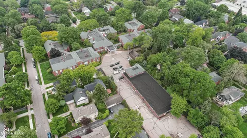 View/Area - 17111 E Jefferson #5, Grosse Pointe, MI 48230 photo 5 of 16