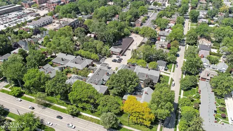 View/Area - 17111 E Jefferson #5, Grosse Pointe, MI 48230 photo 8 of 16