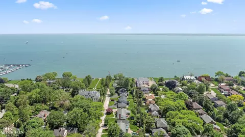 View/Area - 17111 E Jefferson #5, Grosse Pointe, MI 48230 photo 6 of 16