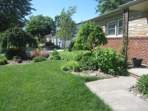 47335 Eldon, Shelby Township, MI 48317 photo 5