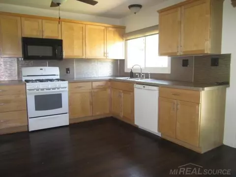 47335 Eldon, Shelby Township, MI 48317 photo 34