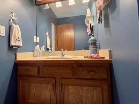 Bath - 4371 Rose, Gladwin, MI 48624 photo 12 of 16